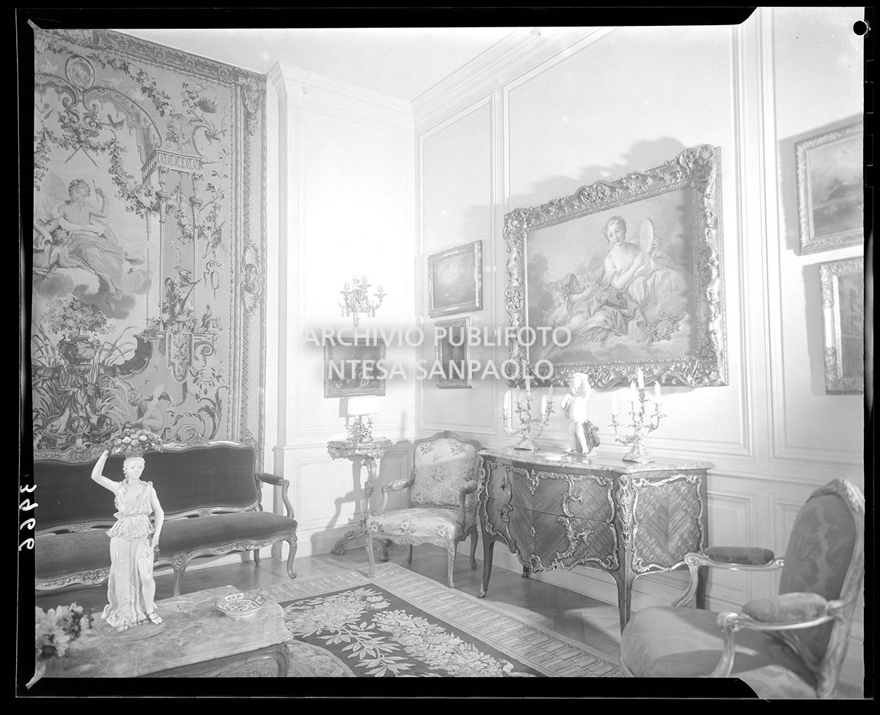 Salotto di una casa d'epoca<br>3966