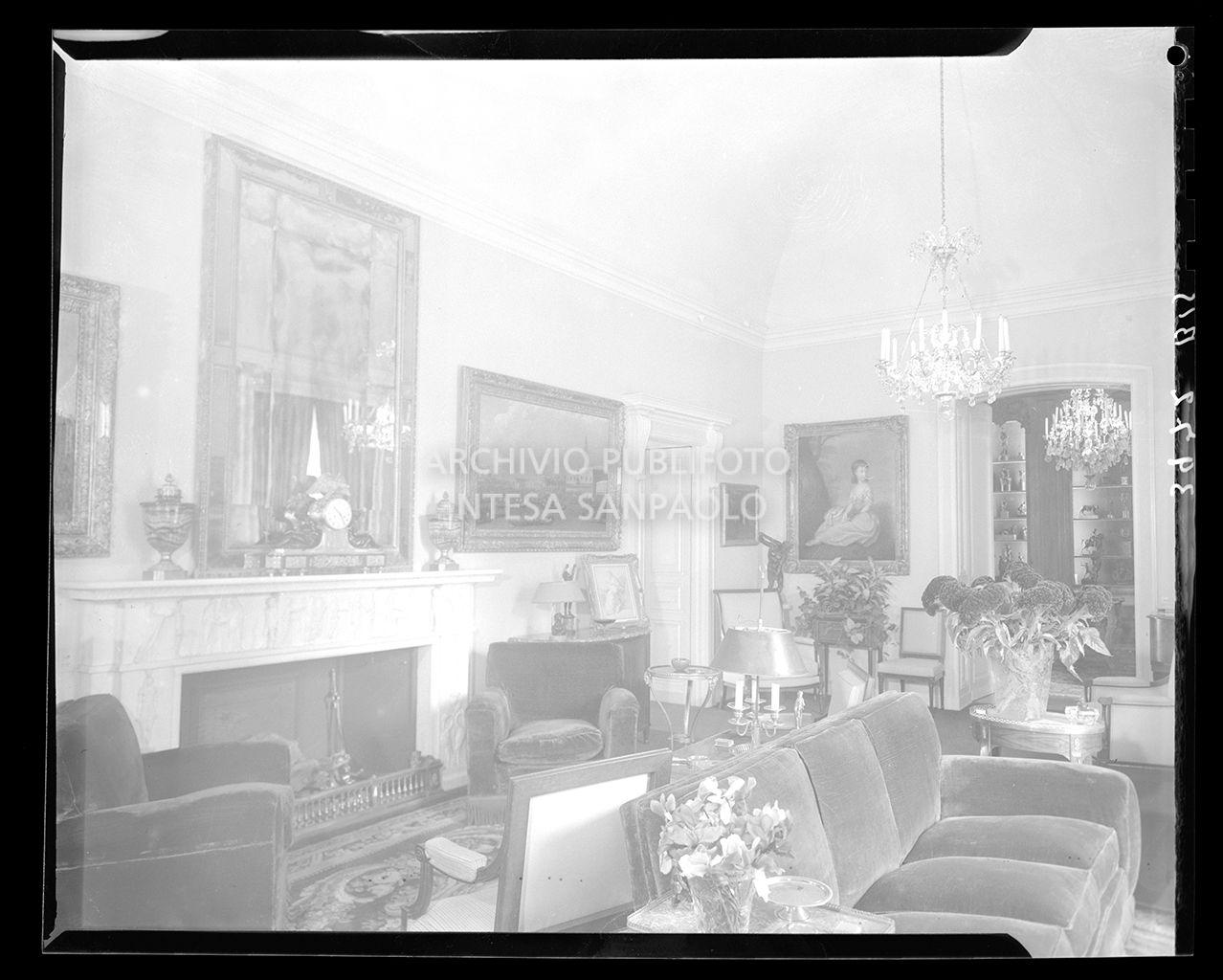 Salotto di una casa d'epoca<br>3972