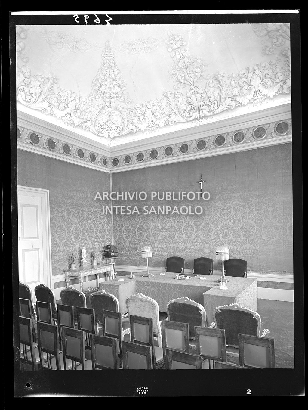 Sala Rossa, medicina<br>4695
