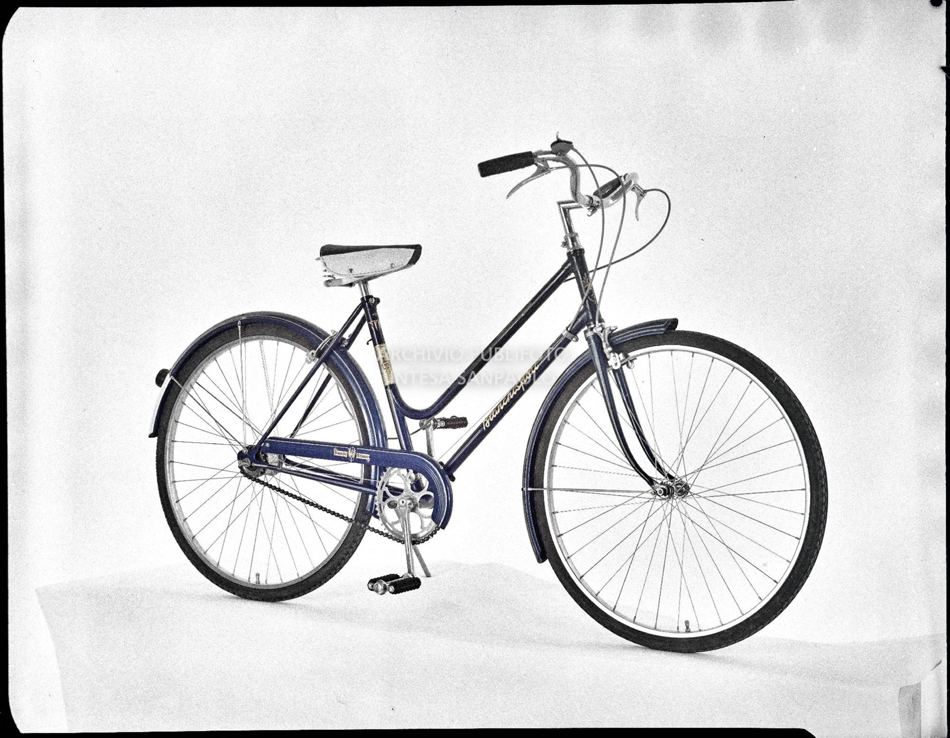 Bicicletta Bianchi da donna, modello Bianchisport di colore blu<br>3635