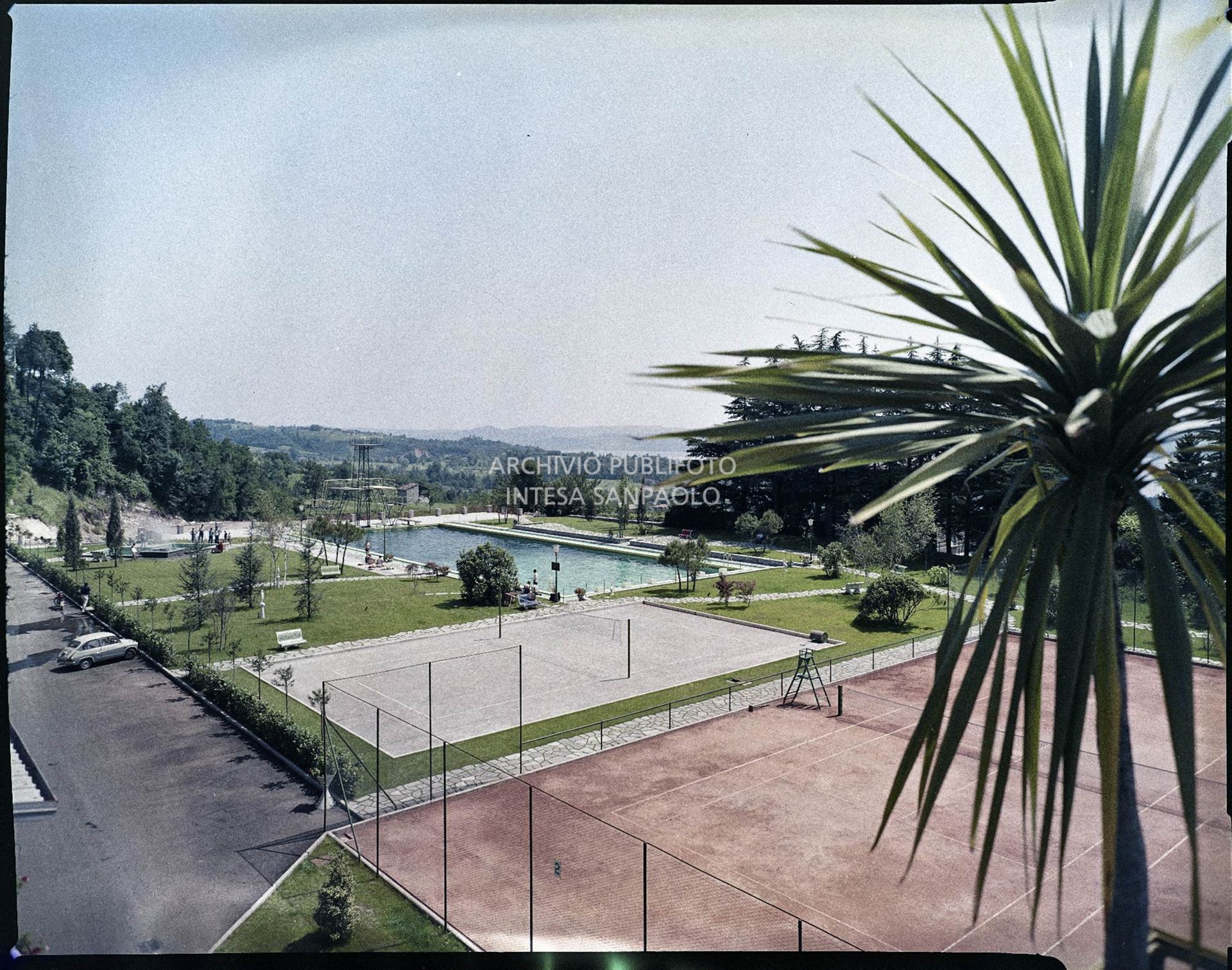 Vista sul centro sportivo della fabbrica Ignis a Comerio<br>4442