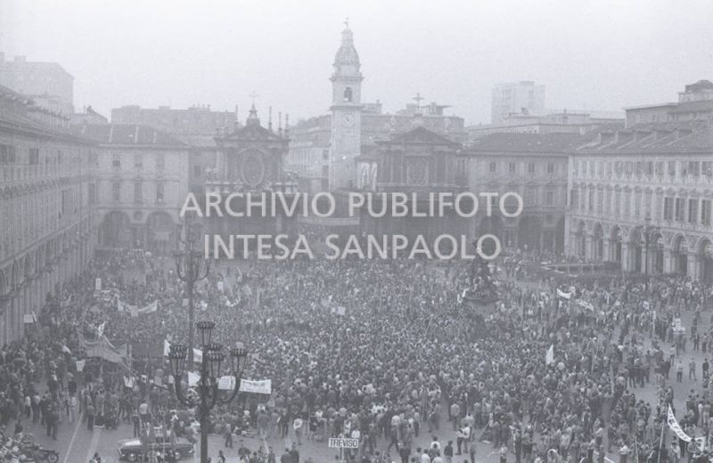 Manifestazione metalmeccanici, in piazza San Carlo a Torino, nel giorno dello sciopero nazionale<br>731931/22