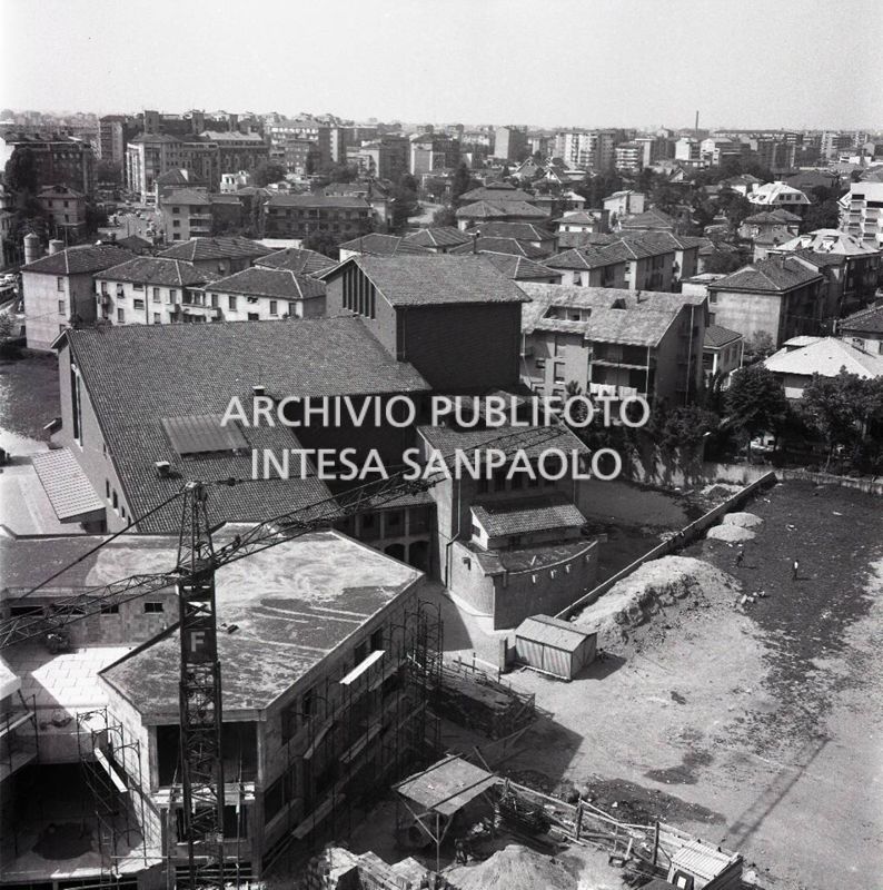 Ripresa dall'alto della zona vicino a via Cagliero e via Stefini a Milano
