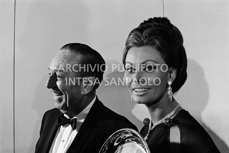 Walt Disney e Sophia Loren<br>727042/55