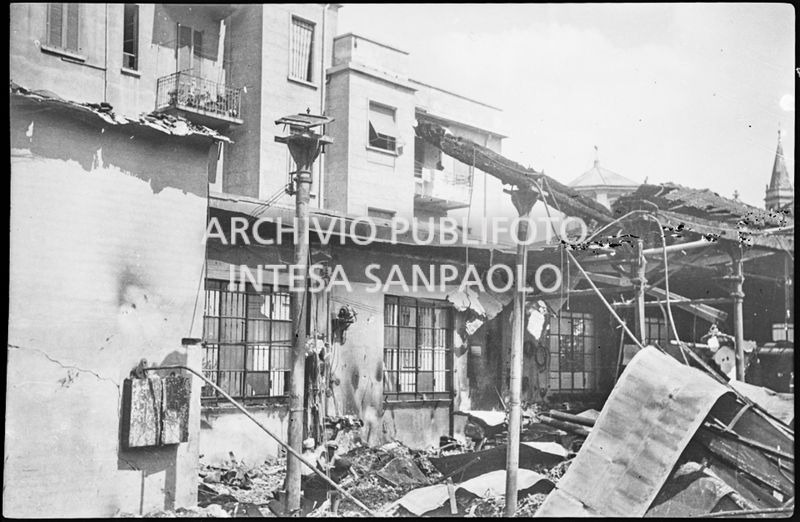 Stabilimento Fratelli Pietra, in via Pietro Gassendi a Milano, distrutto dai bombardamenti