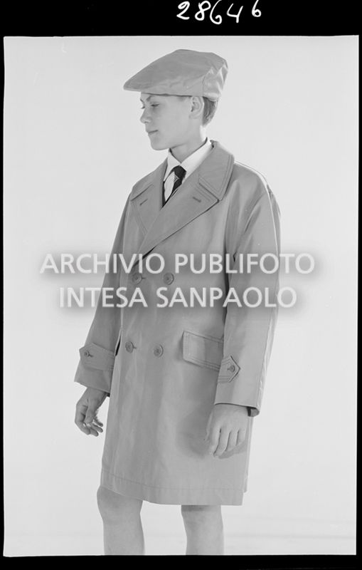 Bambino con soprabito e coppola<br>28646