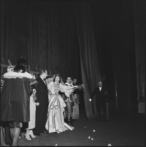 Visibili il soprano Maria Callas e il tenore Giuseppe di Stefano