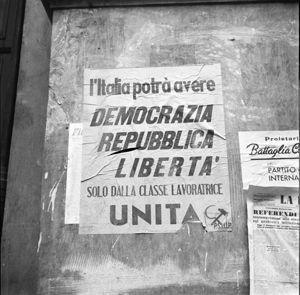 Sul manifesto: "Cosa vogliamo dalla Costituente? [simbolo PSIUP] monarchia8barrata) Repubblica! Repubblica! Repubblica! Repubblica!"<br>