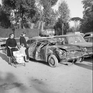 L'automobile è una Skoda 1000 MB.<br>