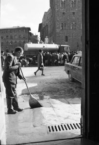 Sullo sfondo Palazzo Vecchio.<br>