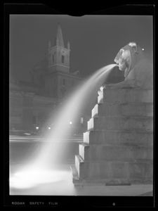 Fontana dei Leoni in piazza del Popolo<br>